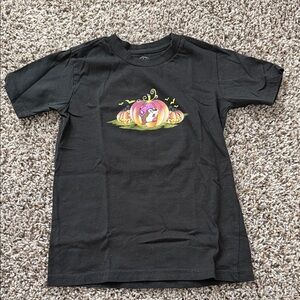 Buc-ees Halloween shirt